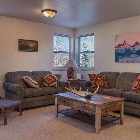 2 Bedroom Upstairs Condo With Ac In Victor, Id Exterior foto